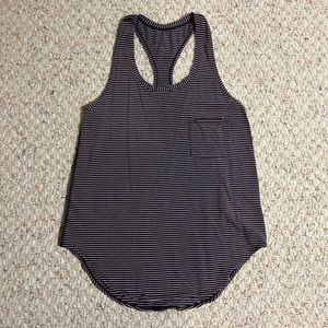 Lululemon, Size 6, Dark Grey & Light Purple Stripes
